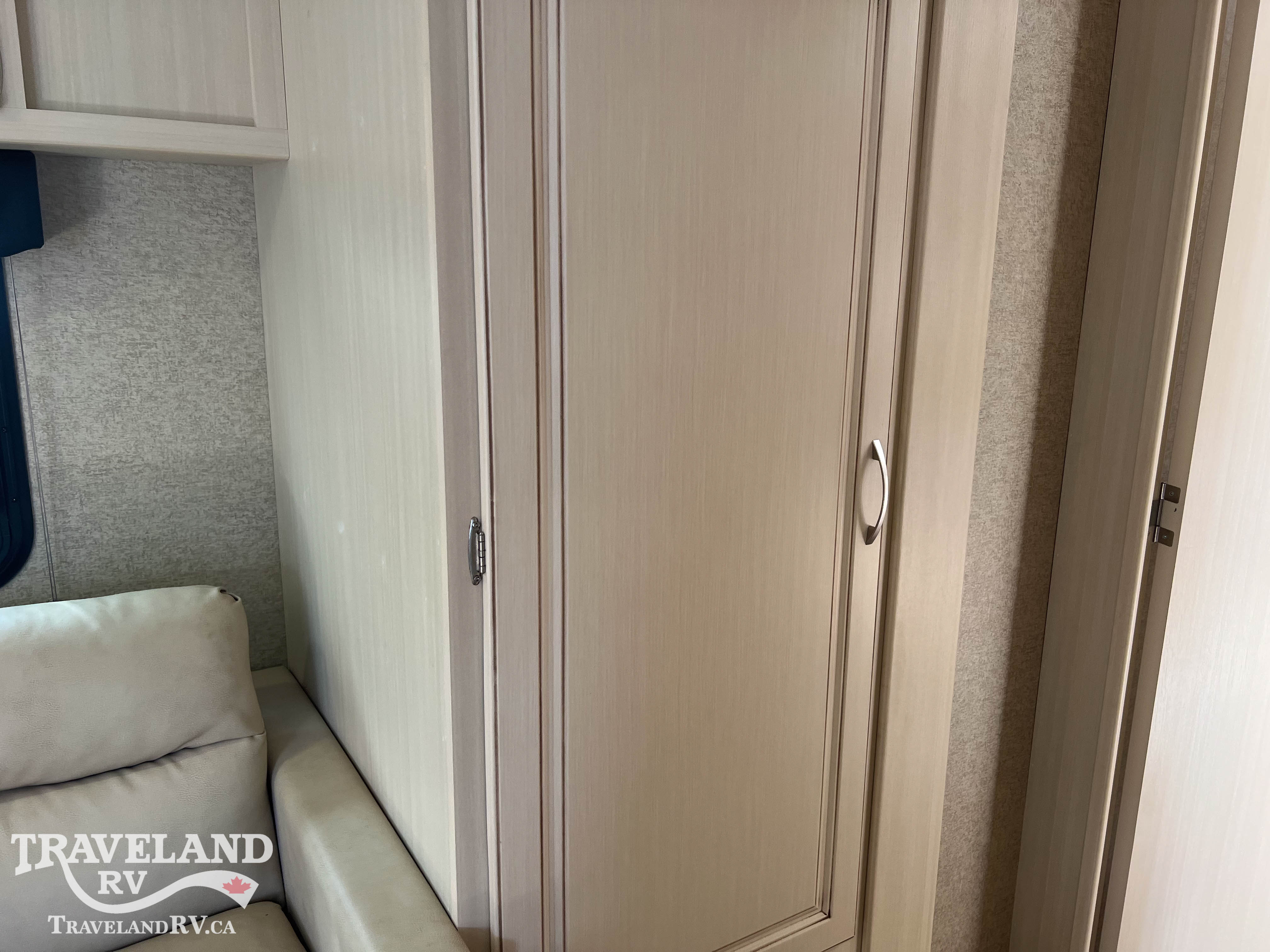 2017 WINNEBAGO MINNIE 24RKS - Image 12