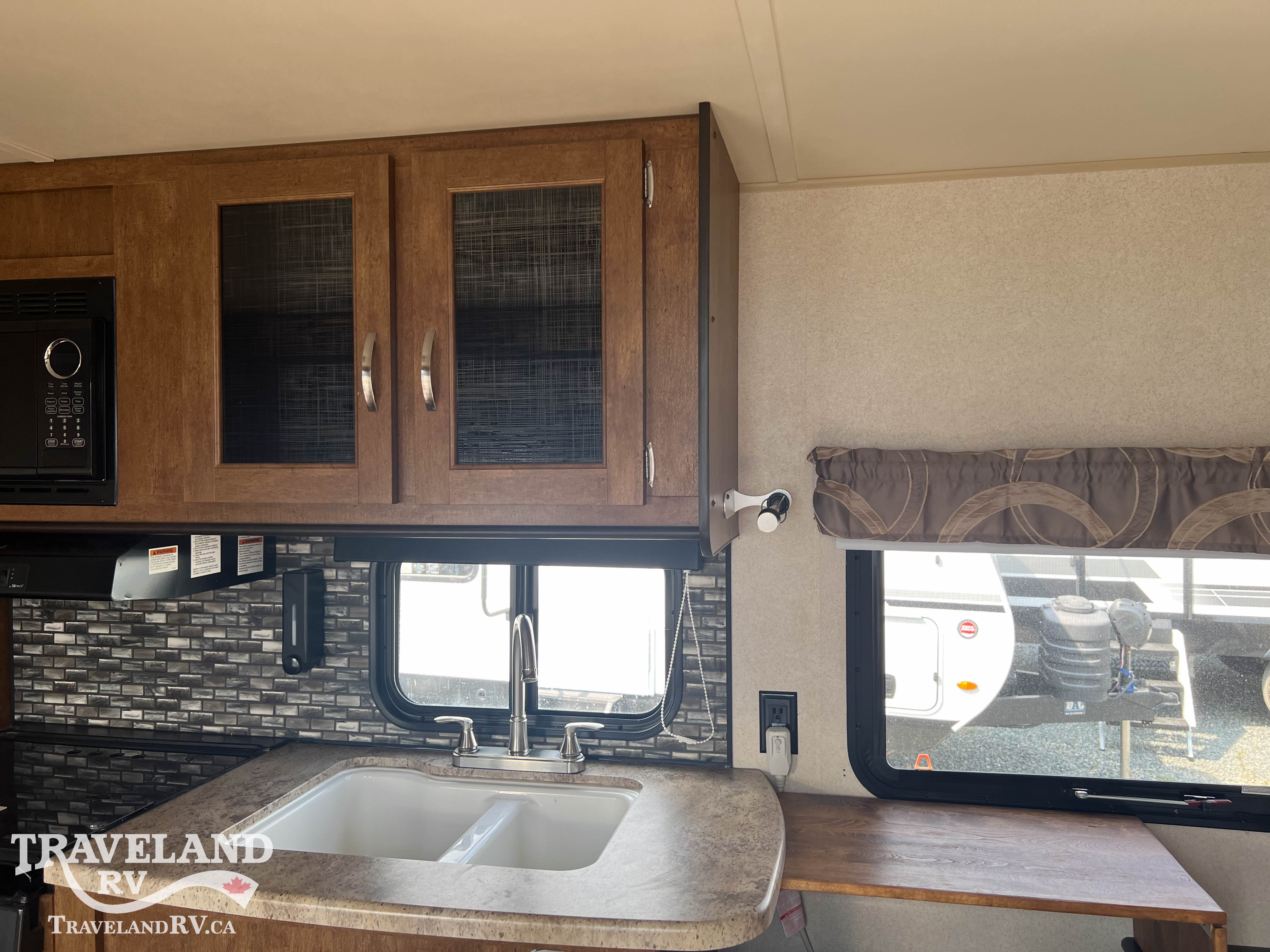 2018 Forest River Wildwood X-Lite 171RBXL - Image 10