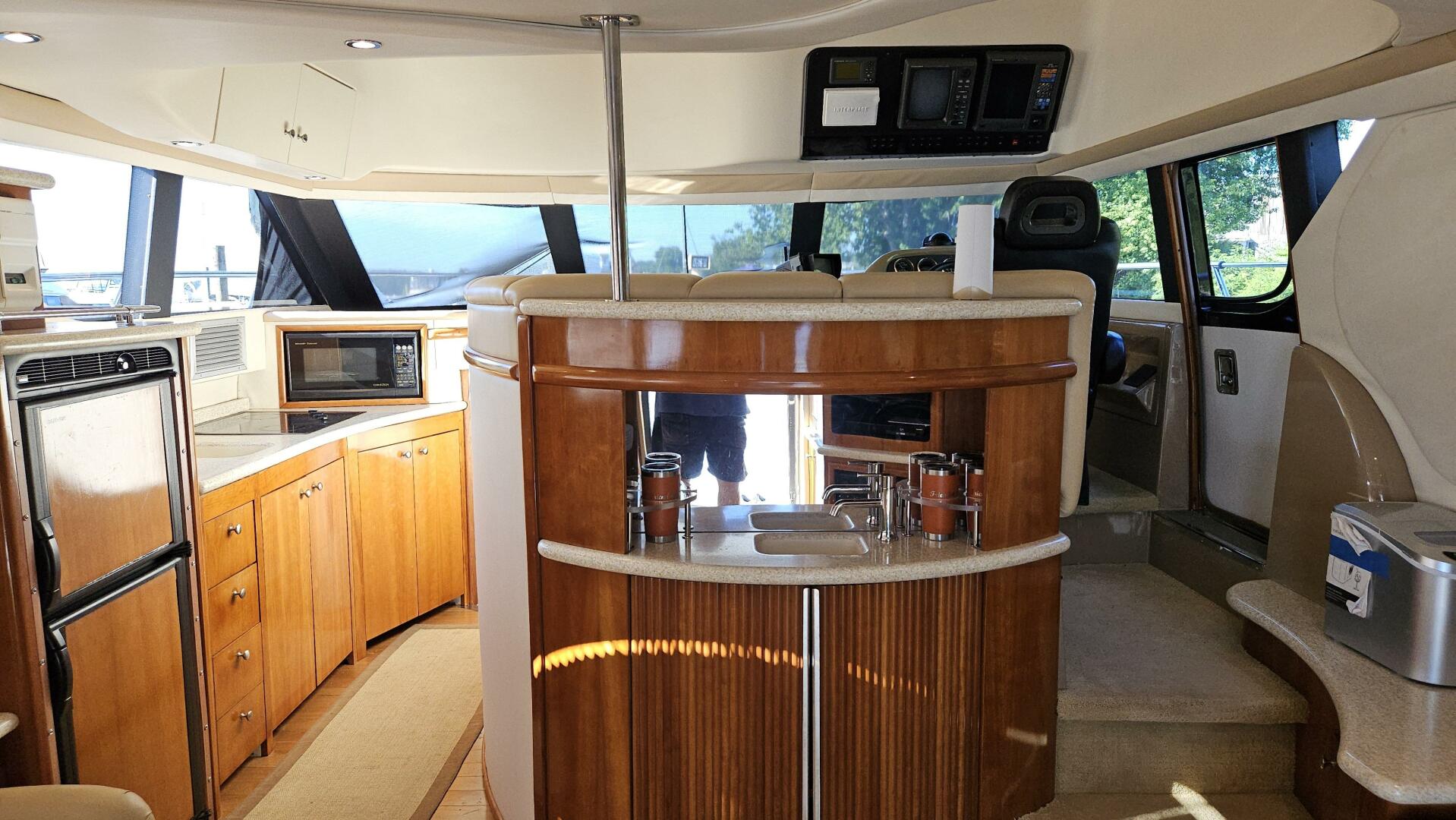 2000 Carver 450 Voyager - Image 3