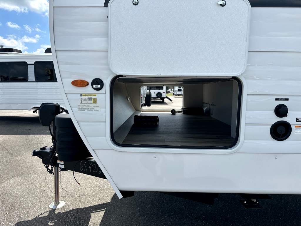 2027 VENTURE RV SIENNA 311VDB - Image 9
