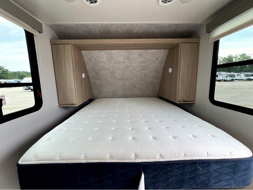 2024 WINNEBAGO MINNIE WINNIE 2108FBS - Image 23