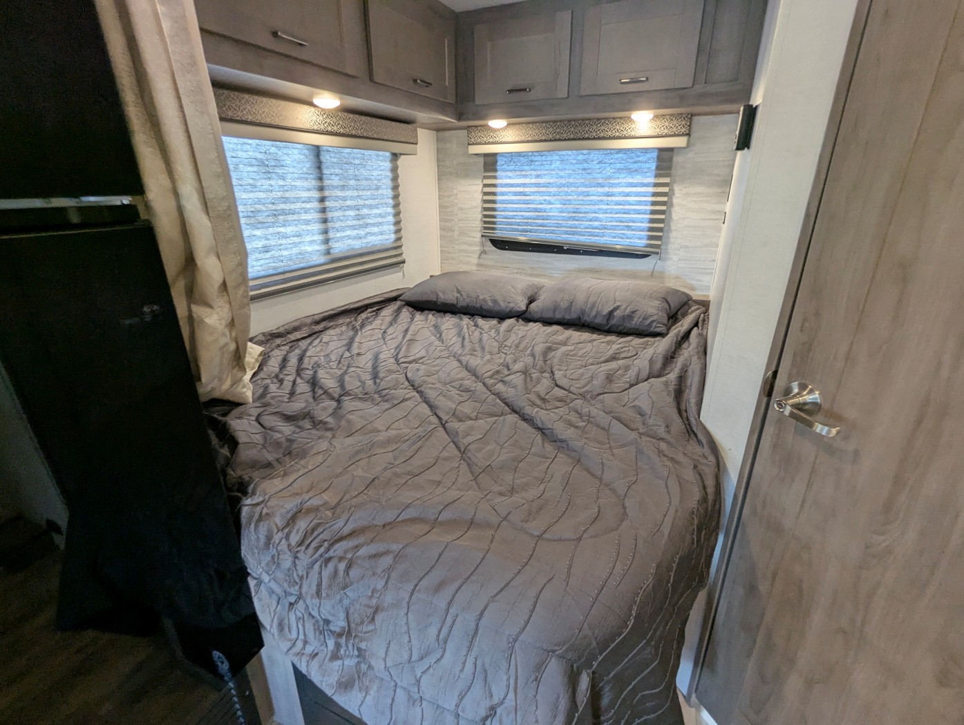 2025 Gulf Stream Conquest Class C 6238 - Image 16