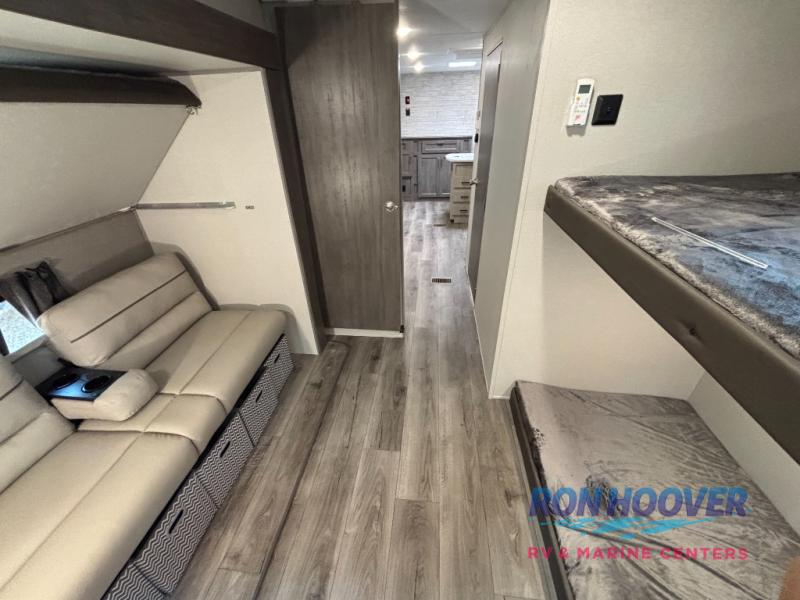 2026 COACHMEN CATALINA 343BHTSLE RHB - Image 19