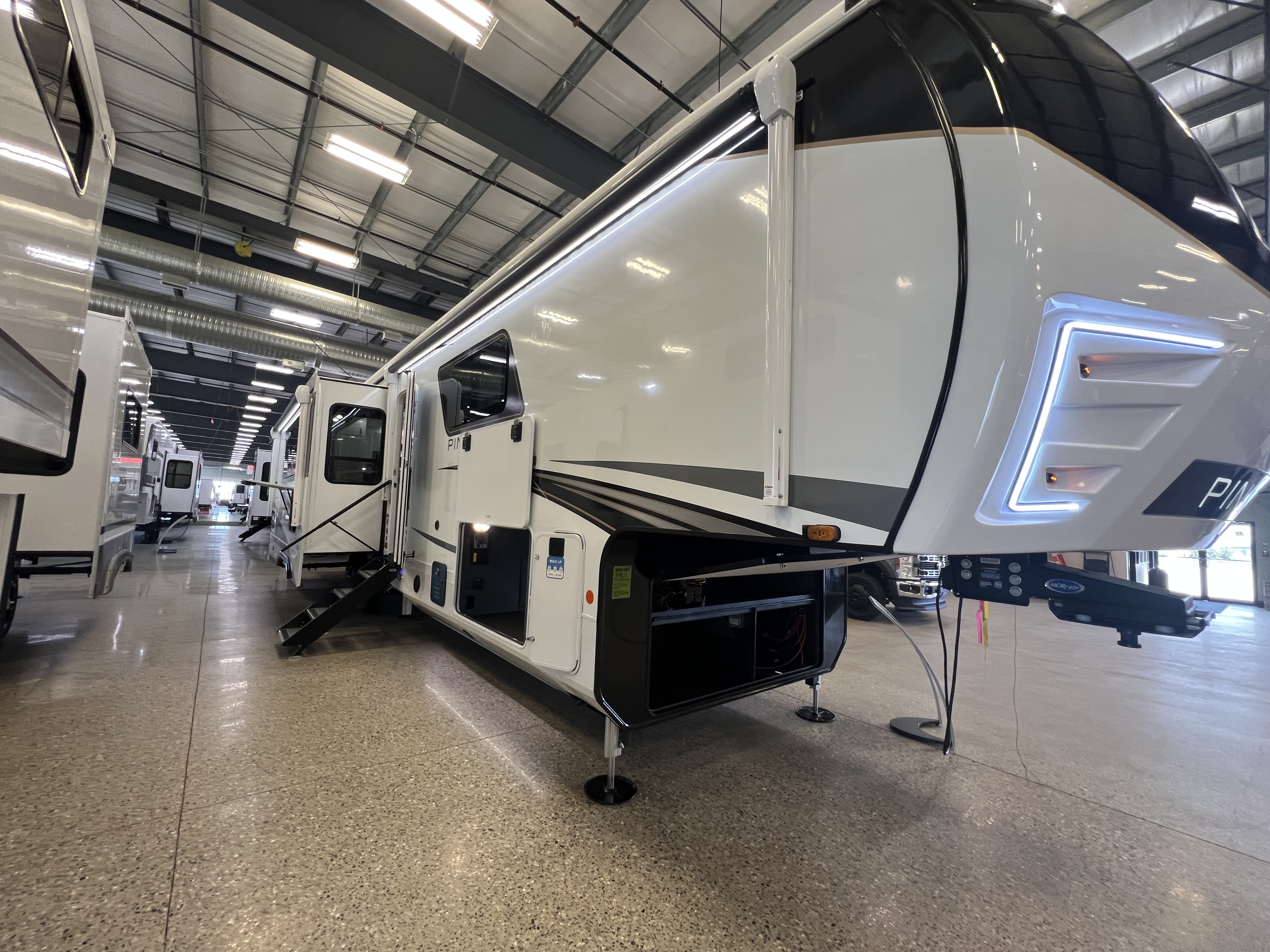 2027 Jayco Pinnacle 38FBRK - Image 1