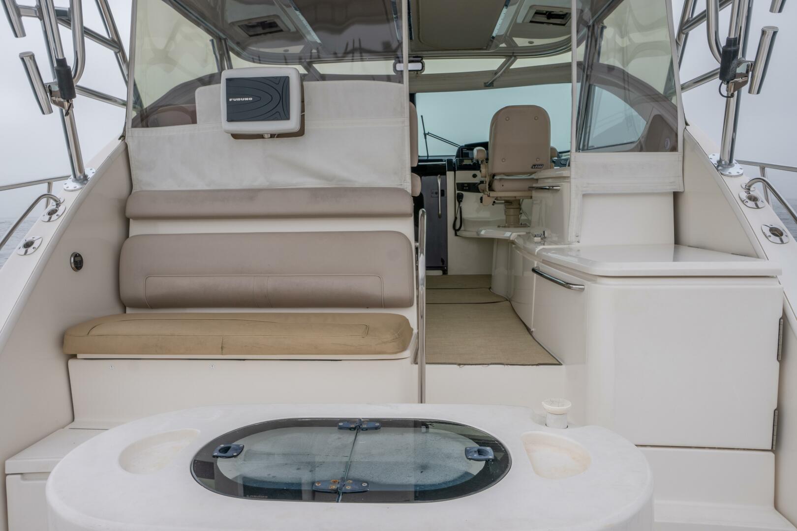 2015 Tiara Yachts 4300 Open - Image 5