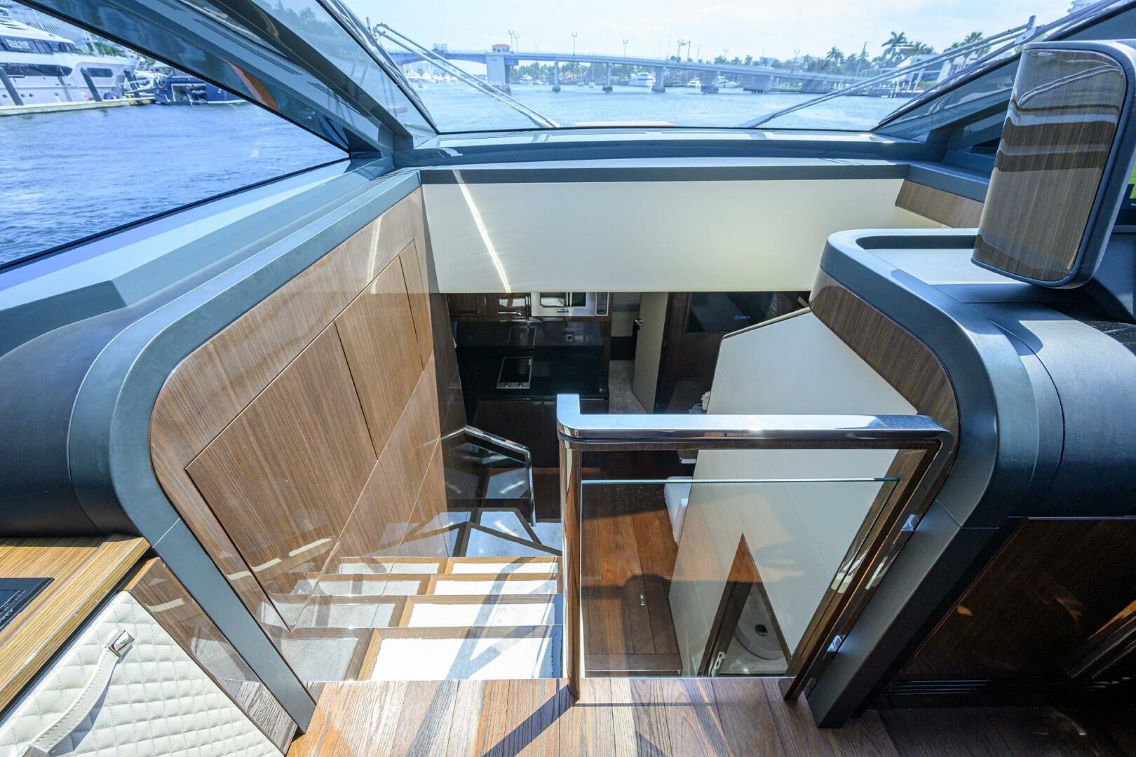 2023 Lazzara Yachts LSX 67 - Image 18