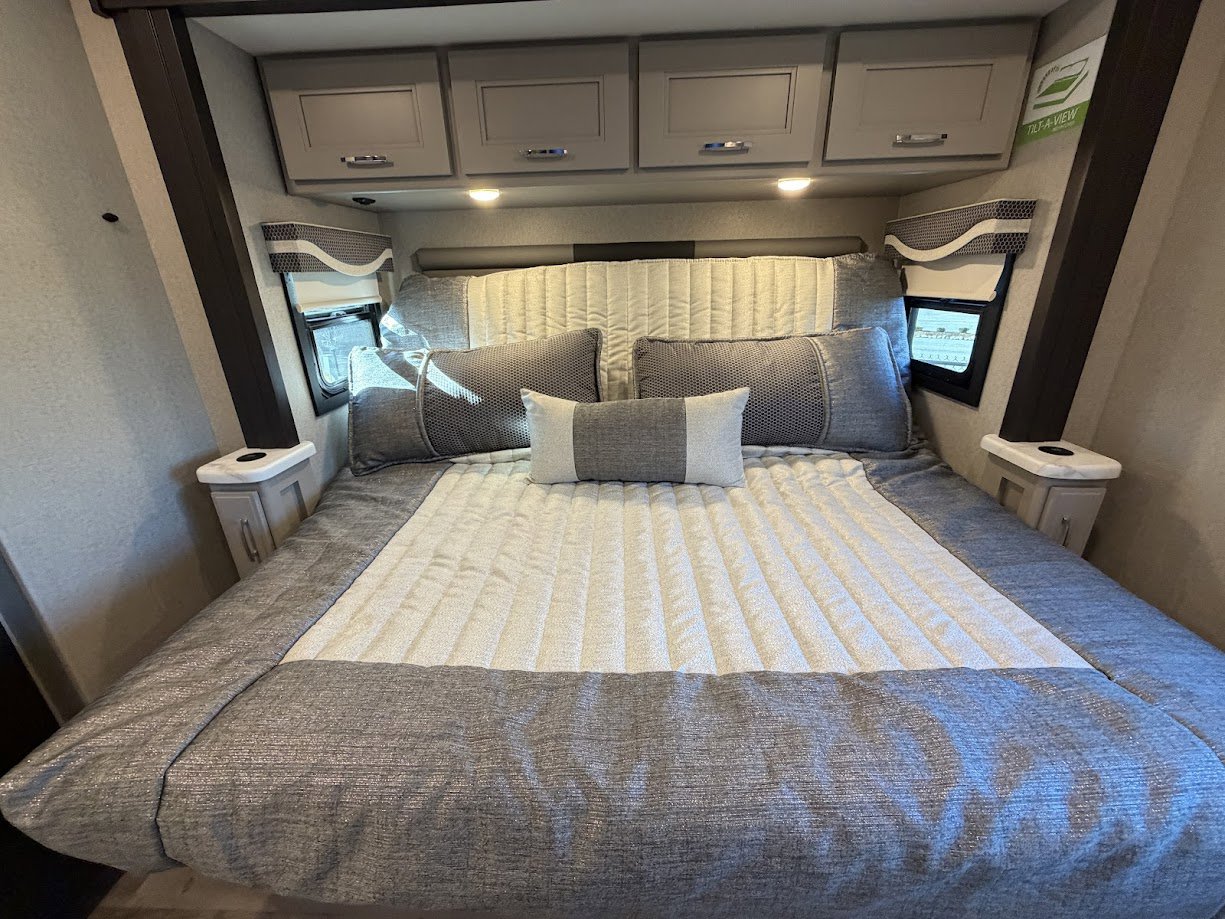 2026 THOR MOTOR COACH PASADENA 34XG - Image 55