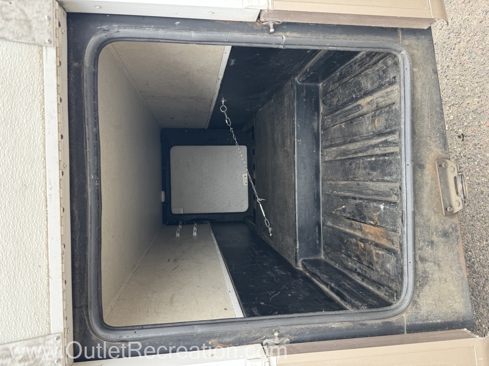 2000 DAMON CHALLENGER 335 - Image 7