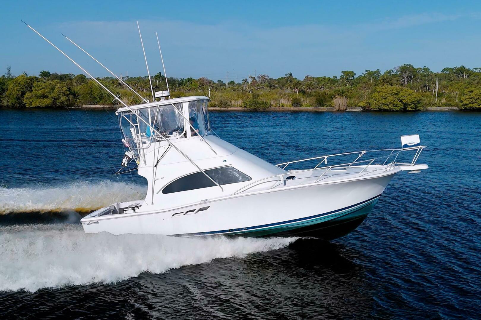 1998 Luhrs 36 Convertible - Image 11