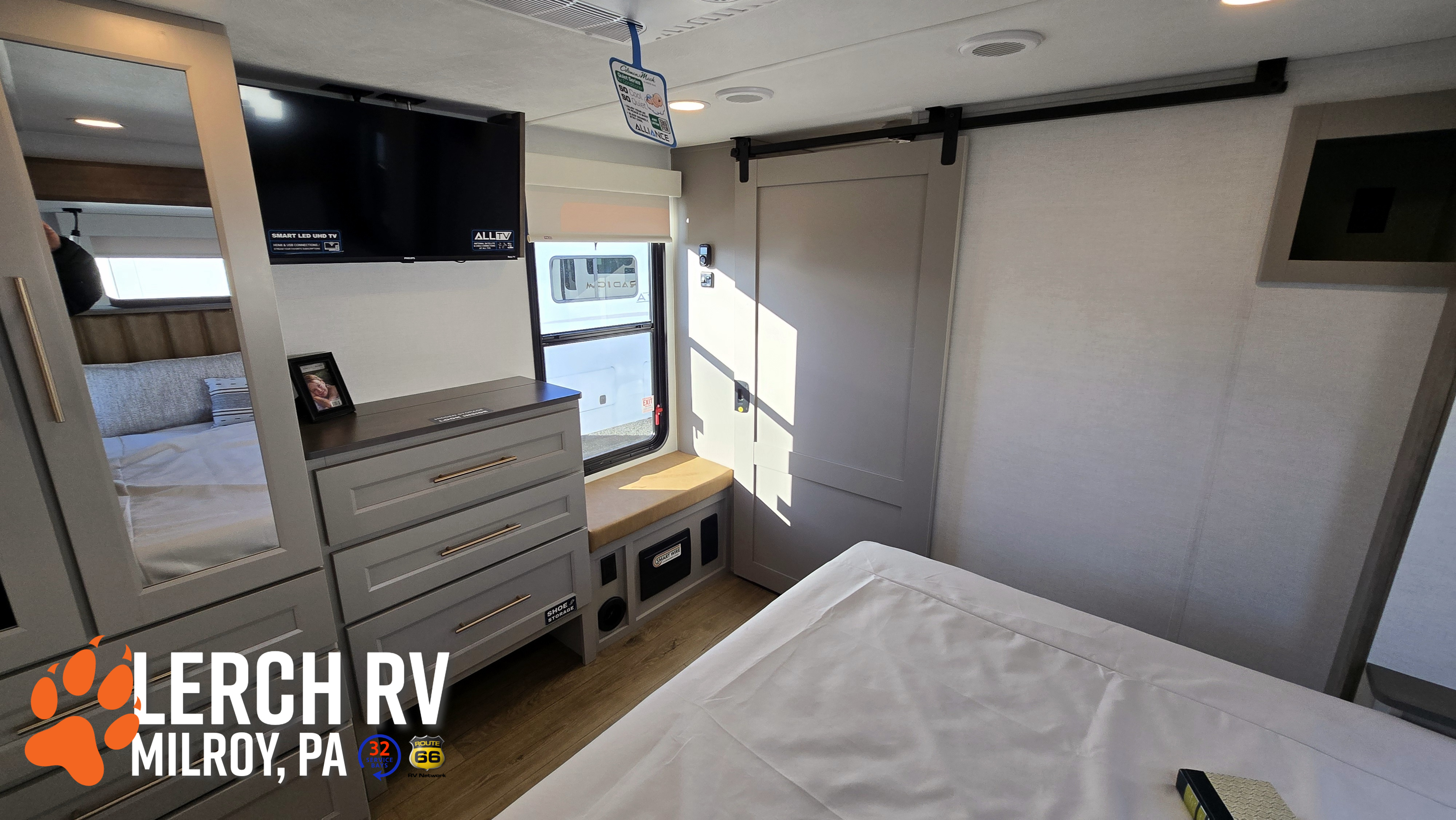 2026 Alliance RV PARADIGM 385FL - Image 39