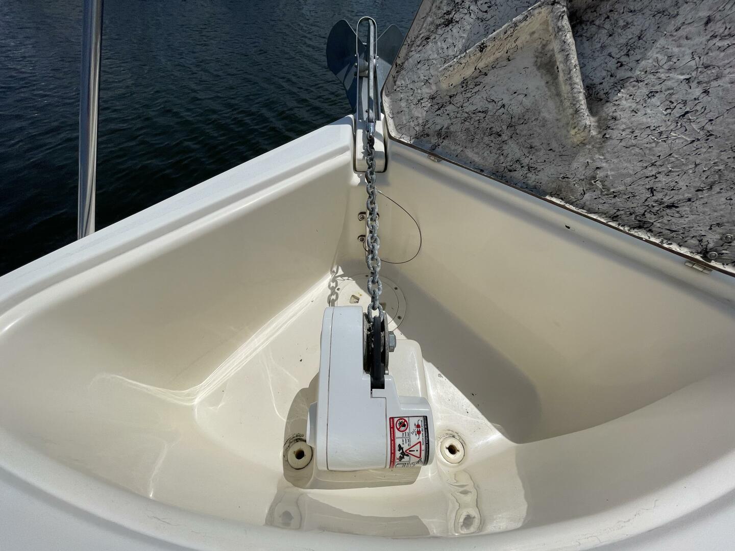 2000 Rinker 342 Fiesta Vee - Image 20