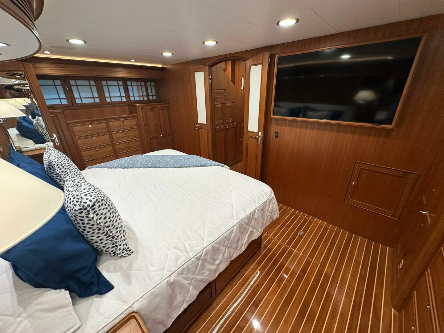 2023 Marlow Explorer 66E - CB - Image 36