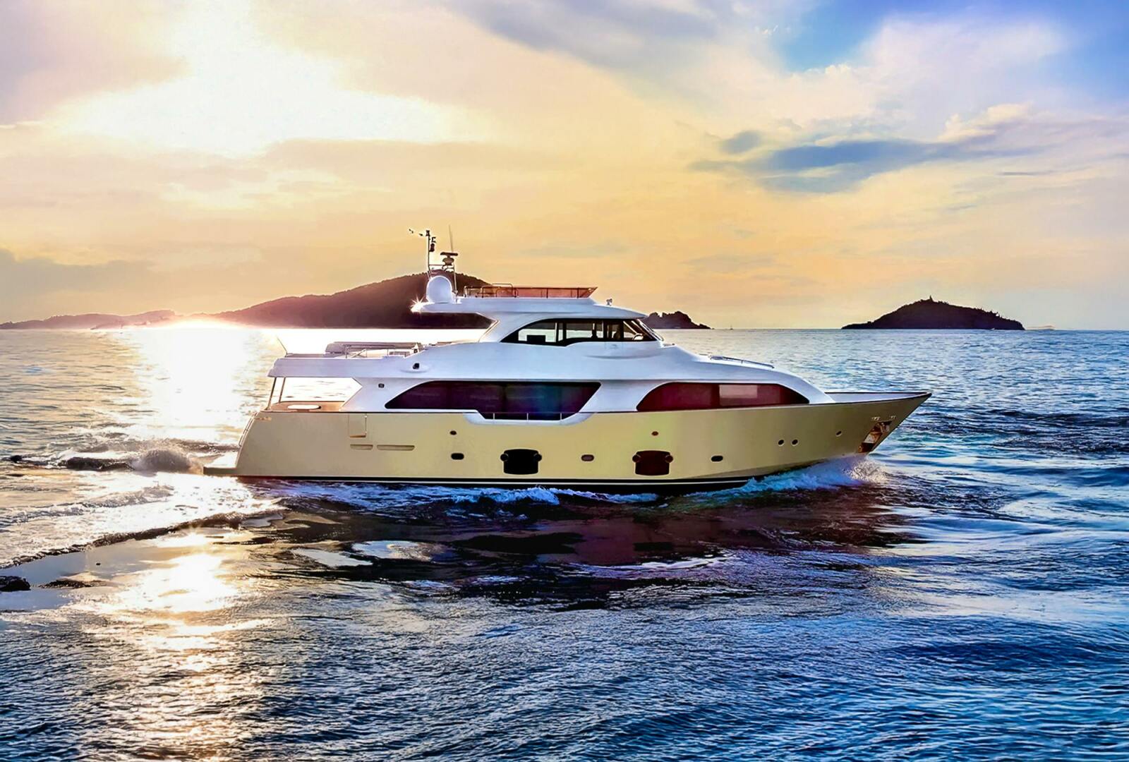2013 Custom Line Custom - Image 2