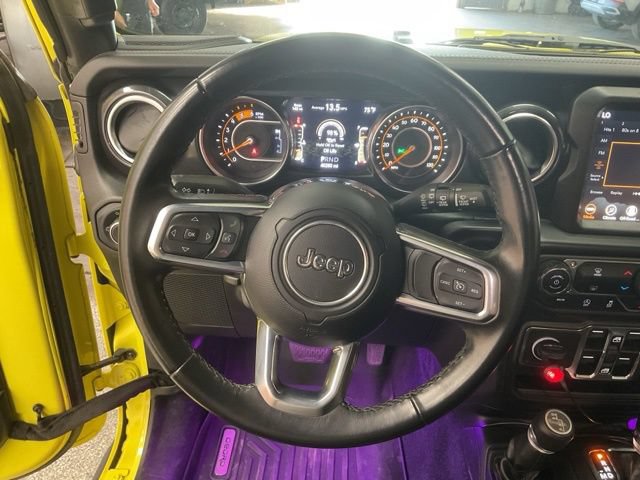 2022 Jeep Wrangler Unlimited Sahara Altitude - Image 17