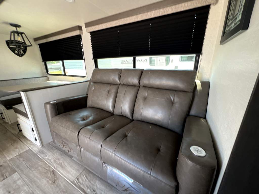 2026 VENTURE RV SIENNA 251VRB - Image 6