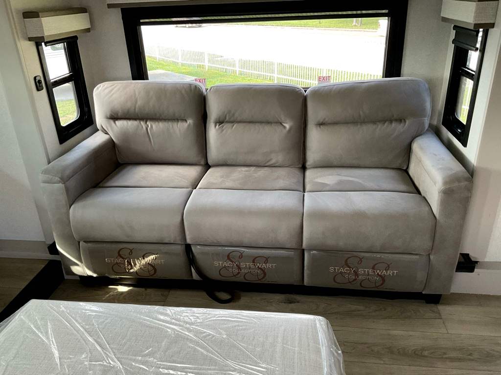 2026 JAYCO NORTH POINT 382 FLRB - Image 14