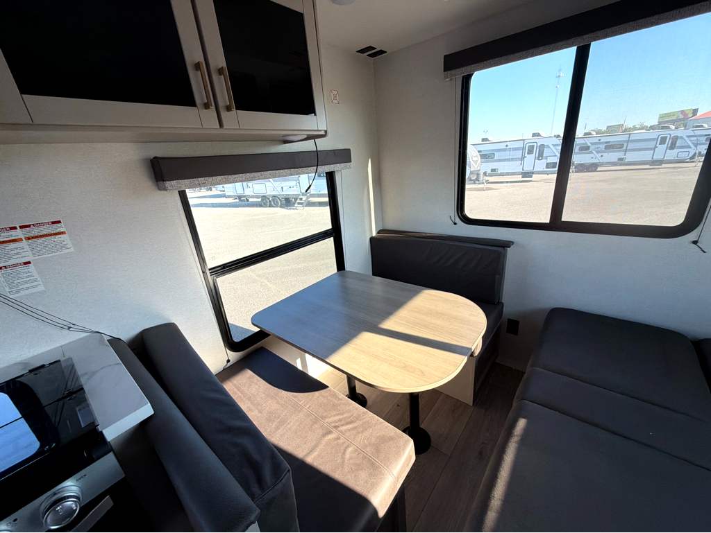 2027 Jayco Jay Flight SLX 210QB - Image 22