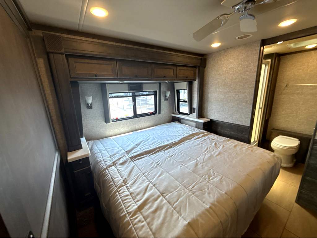 2023 TIFFIN ALLEGRO 36UA - Image 22
