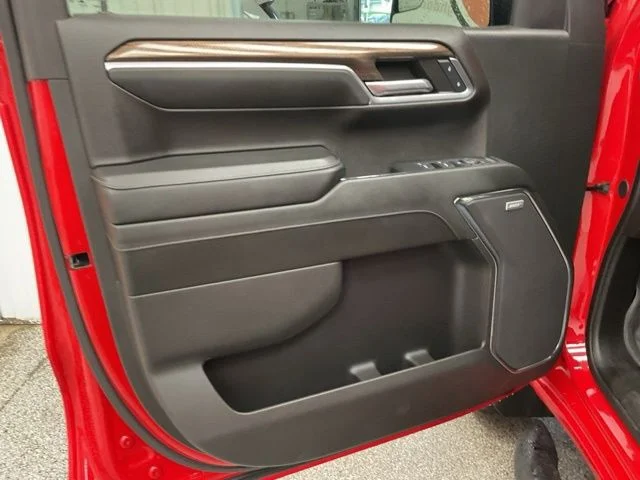 2024 Chevrolet Silverado 1500 Crew Cab LT Trail Boss 4WD - Image 12