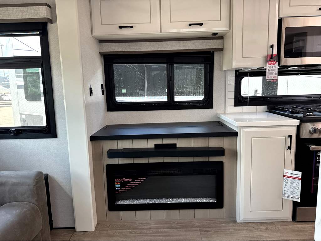 2027 JAYCO PINNACLE 32RLTS - Image 19