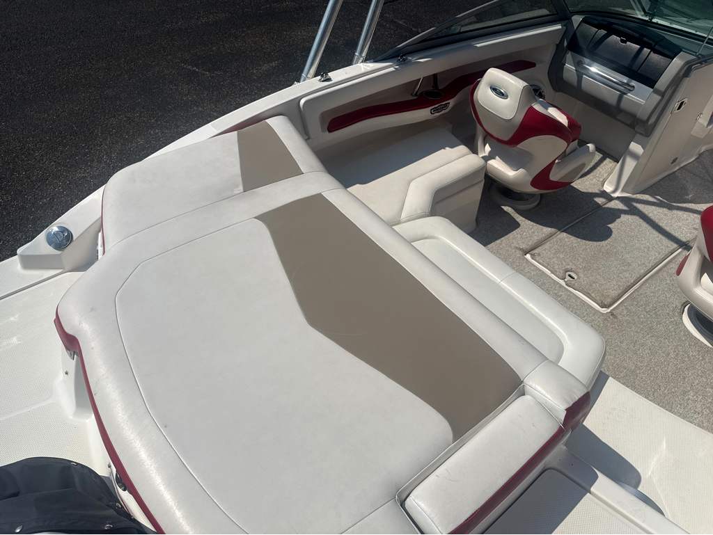 2010 Chaparral 206 SSI - Image 11