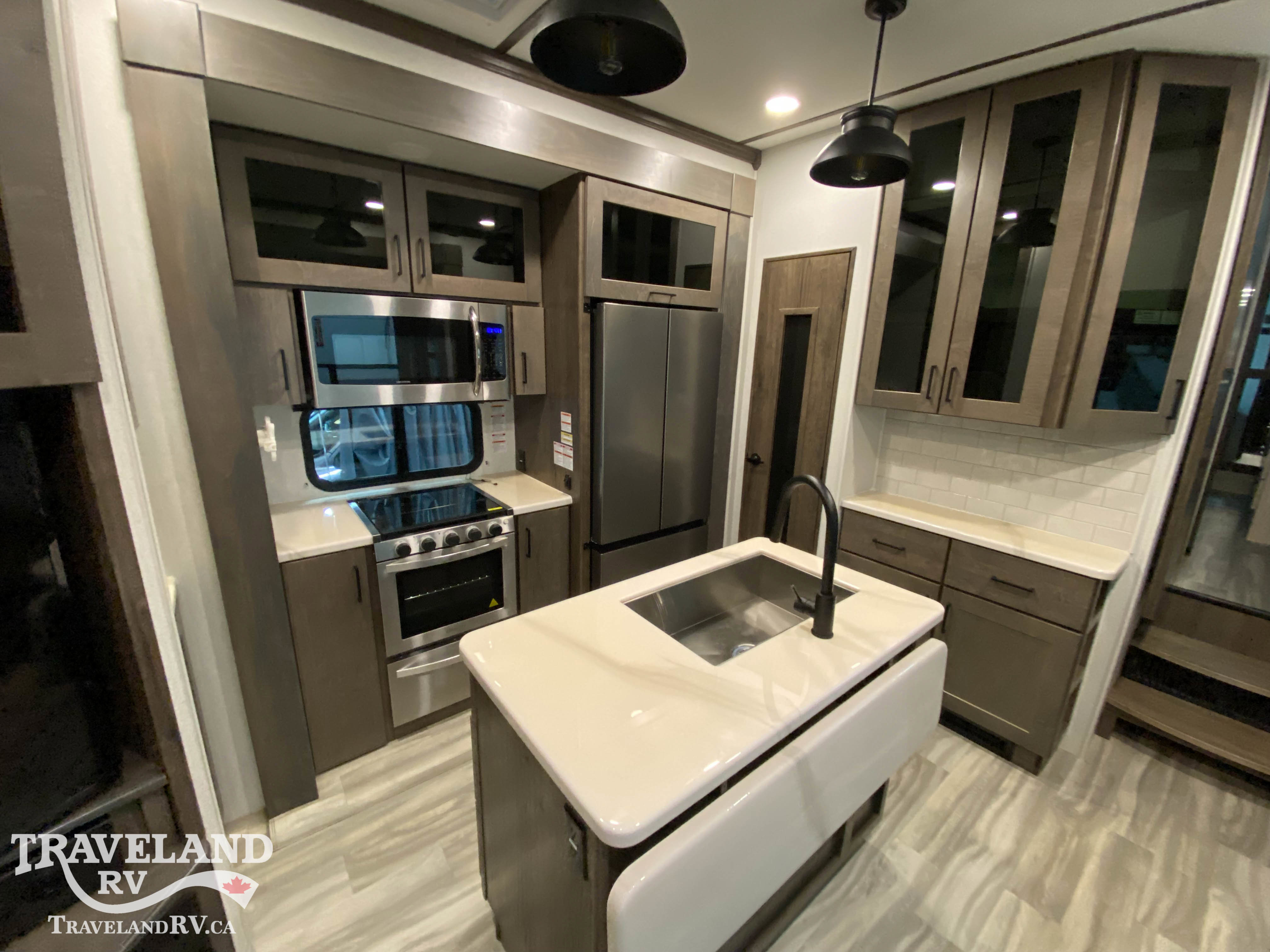 2022 Alliance RV Valor 36V11 - Image 6