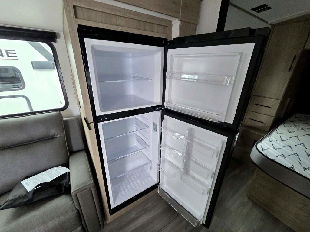 2026 GRAND DESIGN IMAGINE 2300MK - Image 16