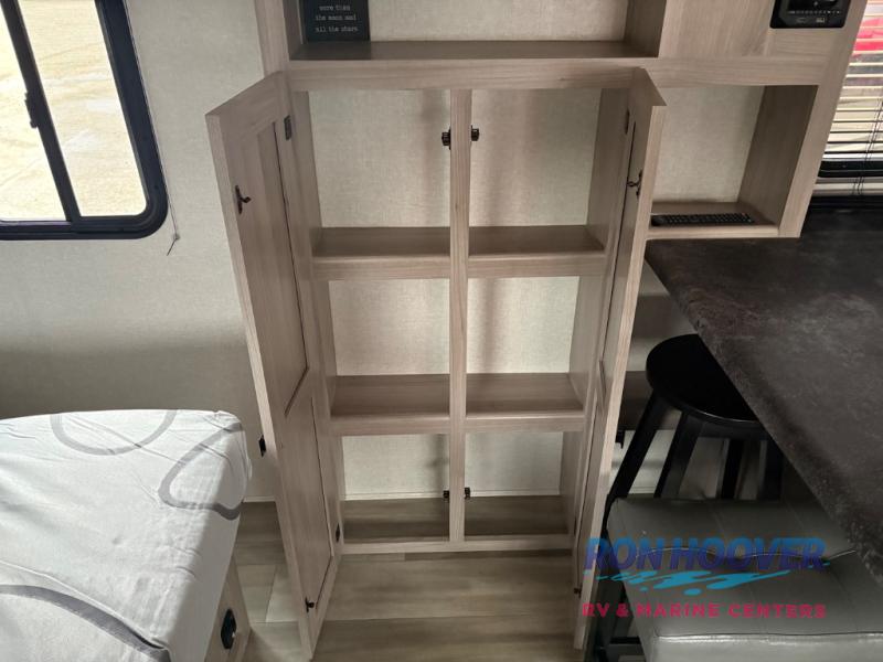 2023 COACHMEN 1943RB - Image 13