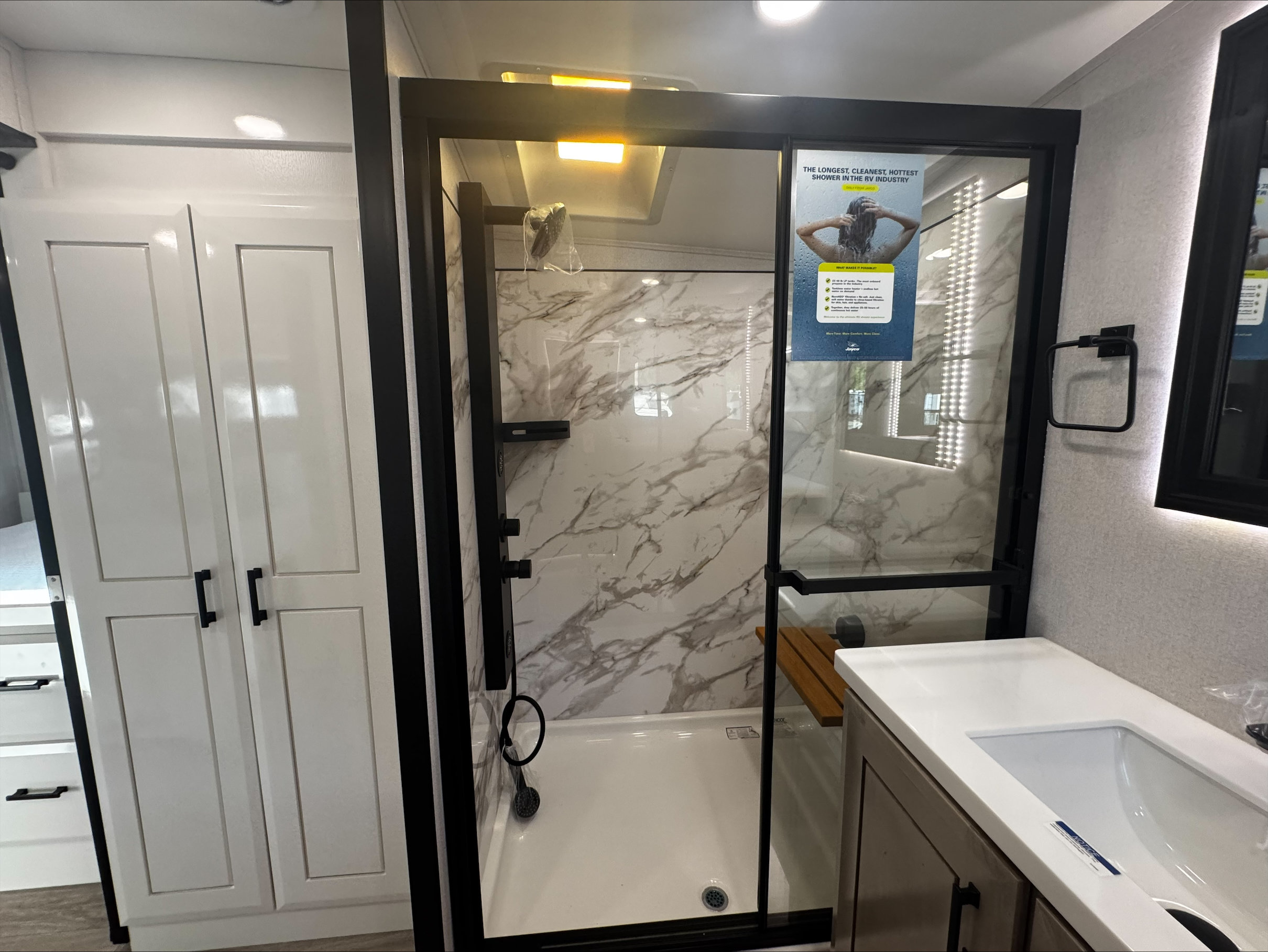 2027 JAYCO PINNACLE 39FLOK - Image 15