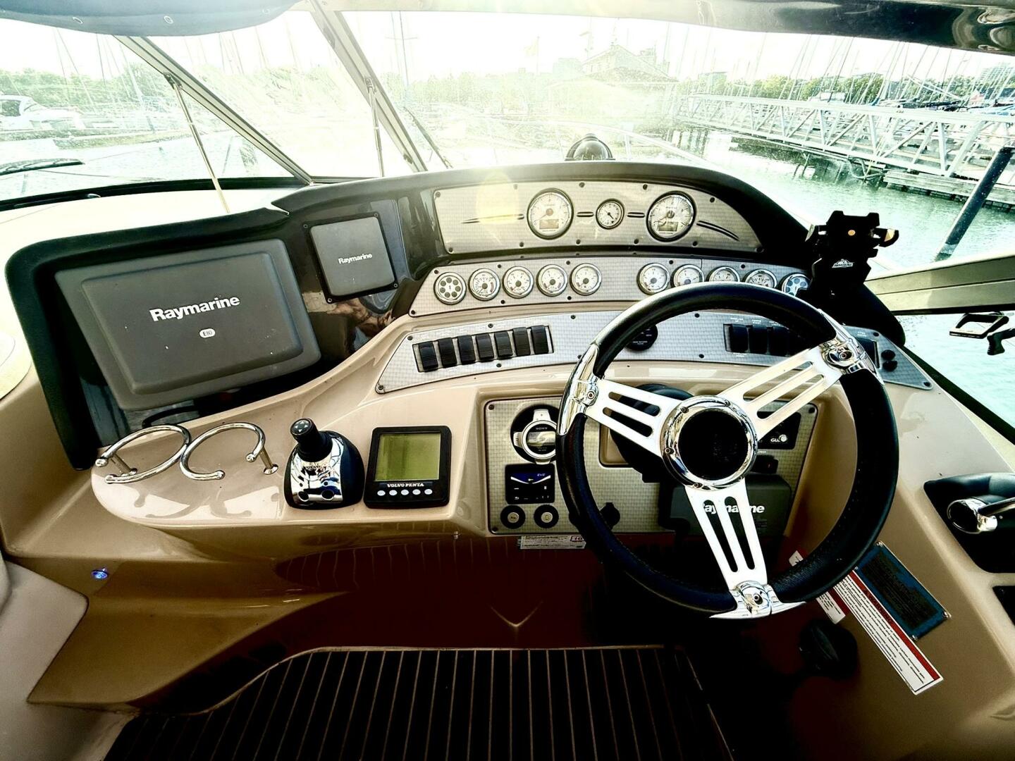 2008 Four Winns 378 Vista - Image 13