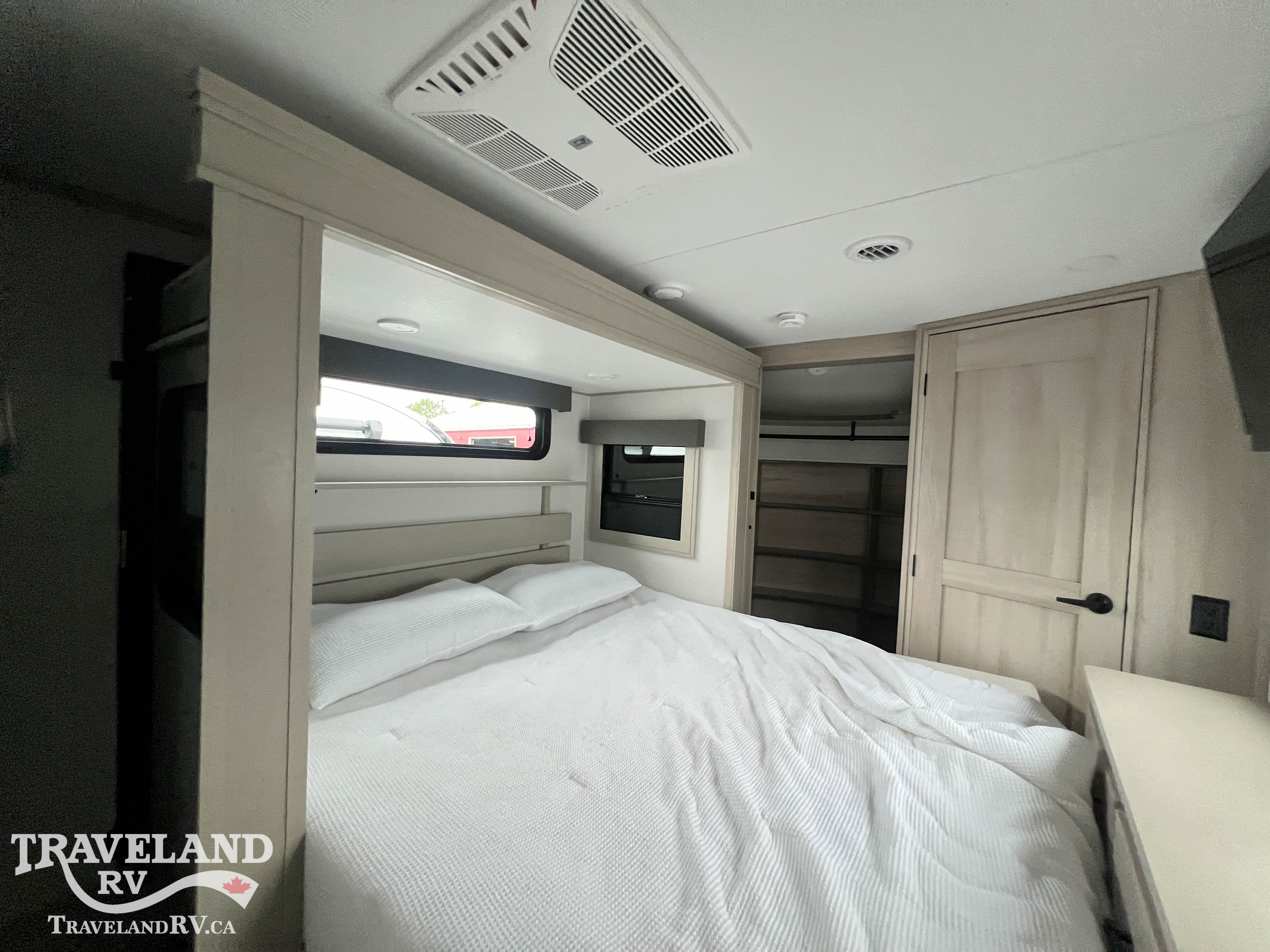 2025 Grand Design Solitude 390RK - Image 18
