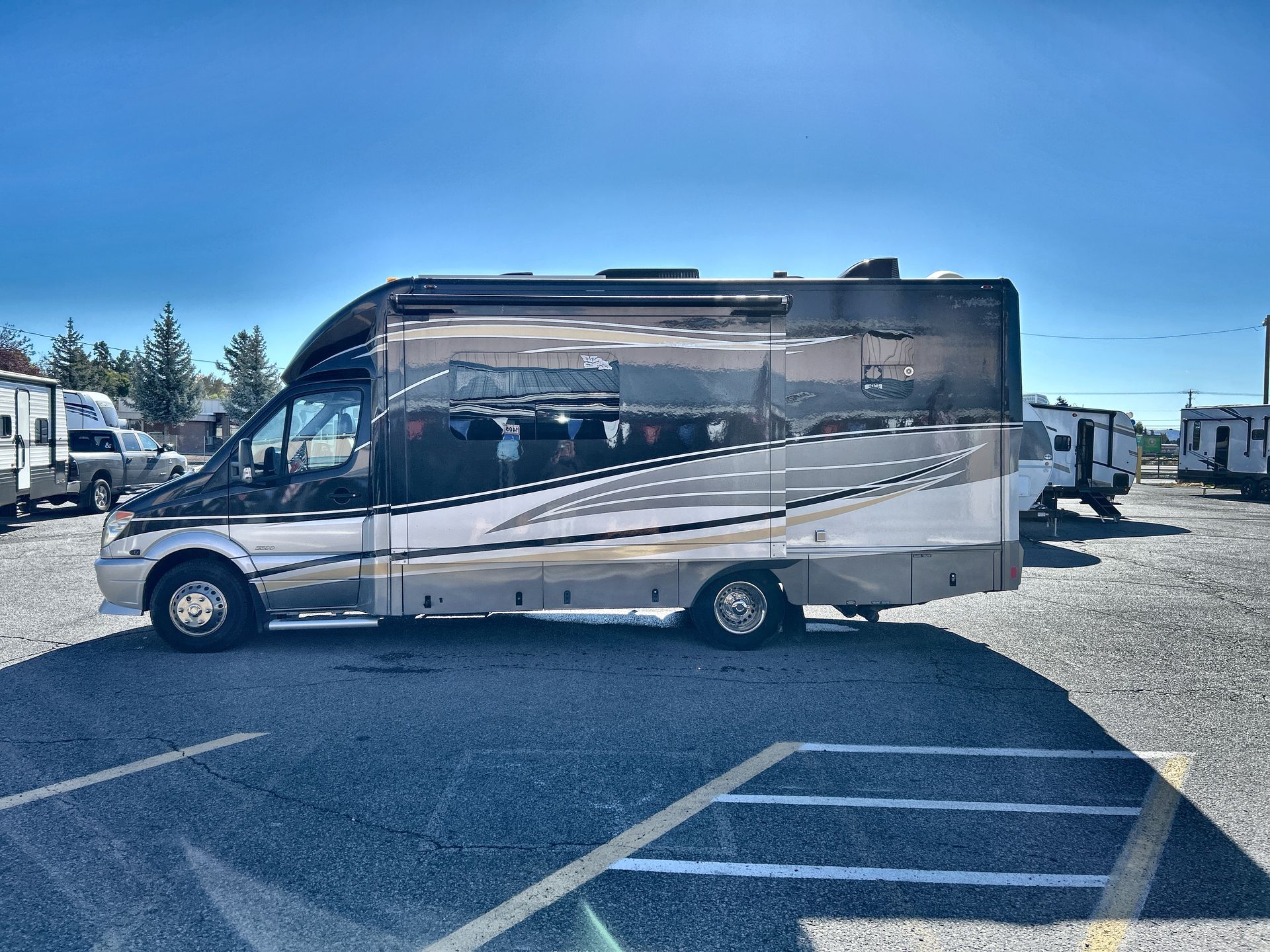2014 Renegade Villagio 25RBS - Image 7