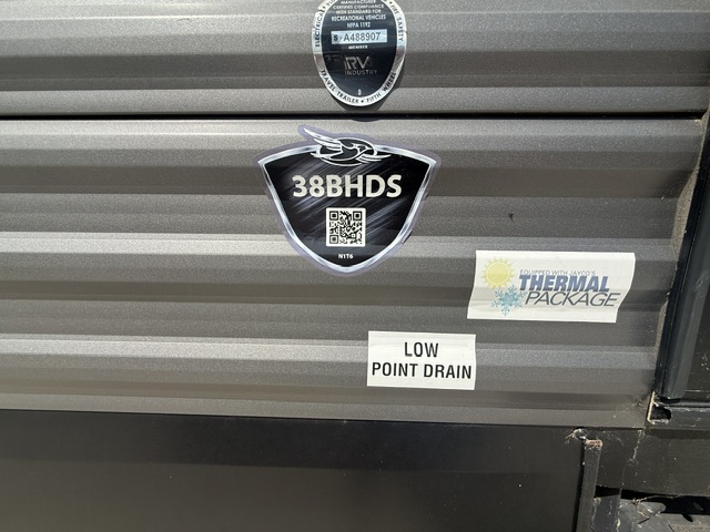 2022 JAYCO JAYFLIGHT 38BHDS - Image 3