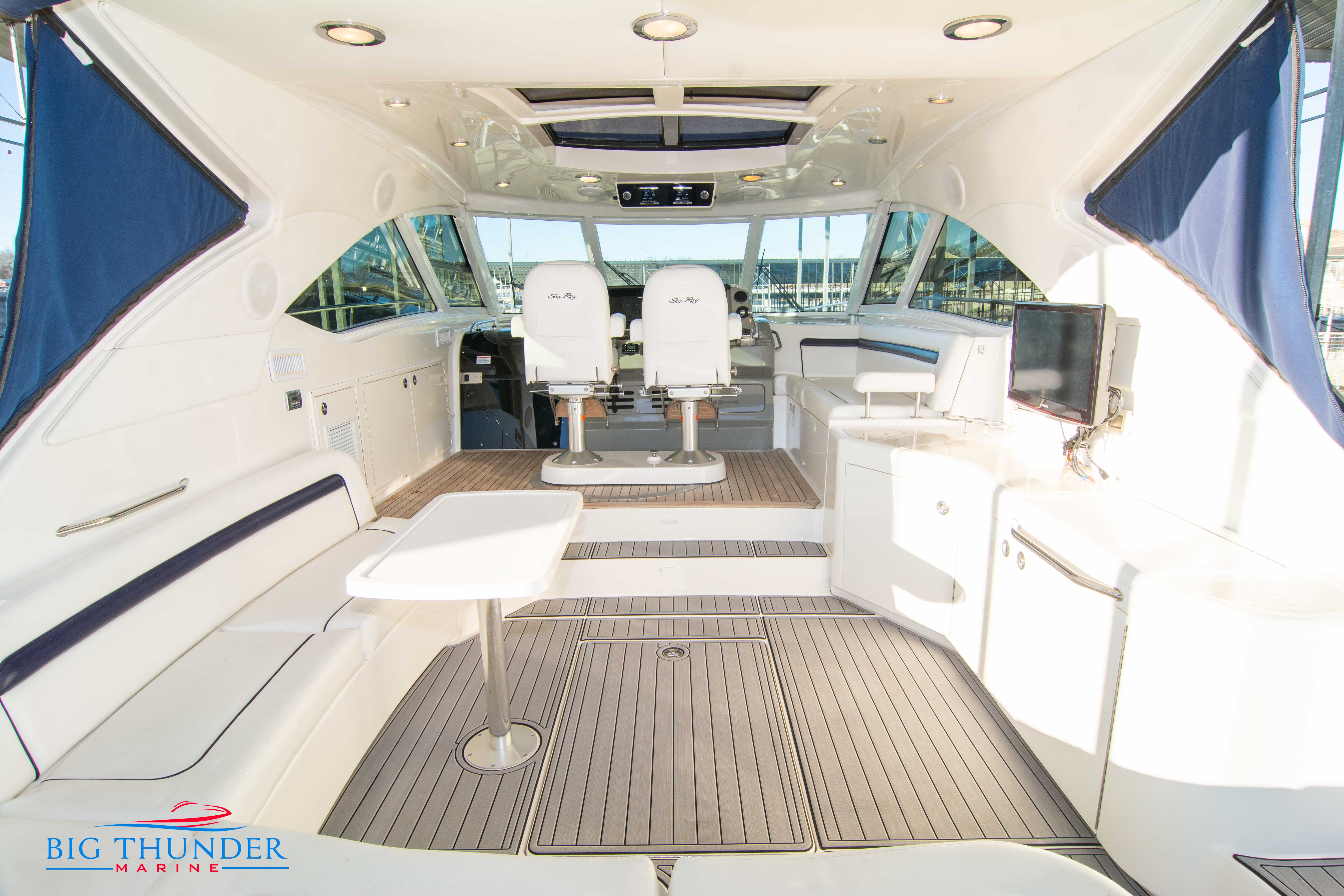 2010 Sea Ray Sundancer 540 - Image 9