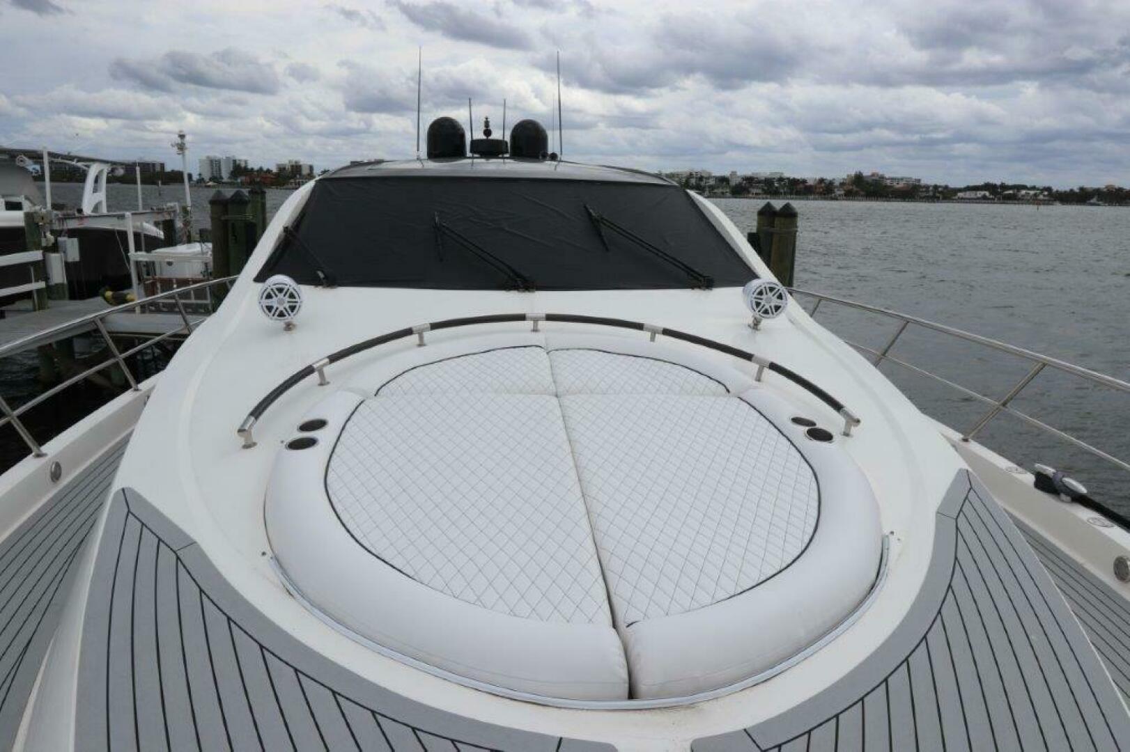 2009 Lazzara Yachts LSX 75 - Image 2