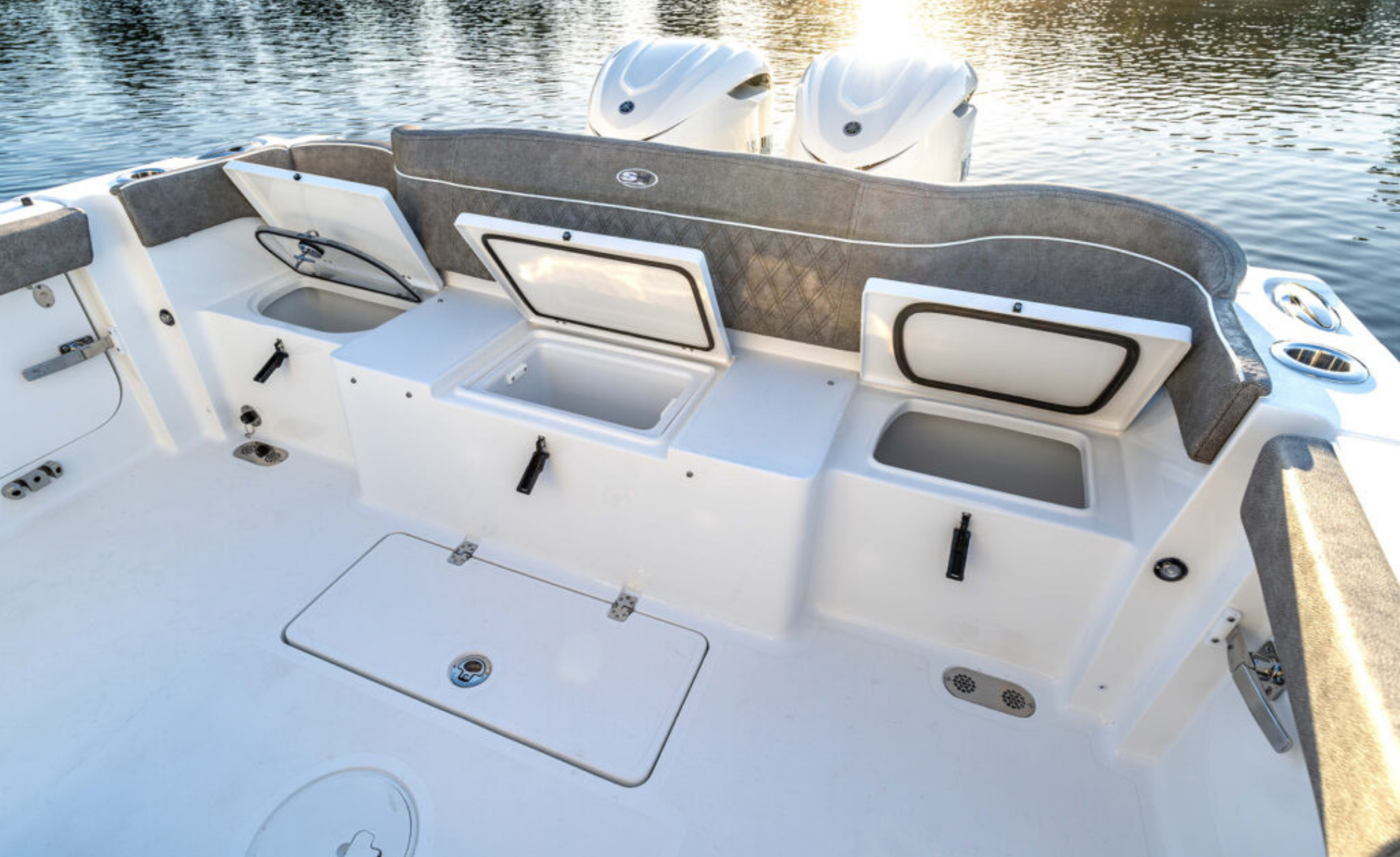 2027 Sea Hunt Ultra 305SL - Image 16