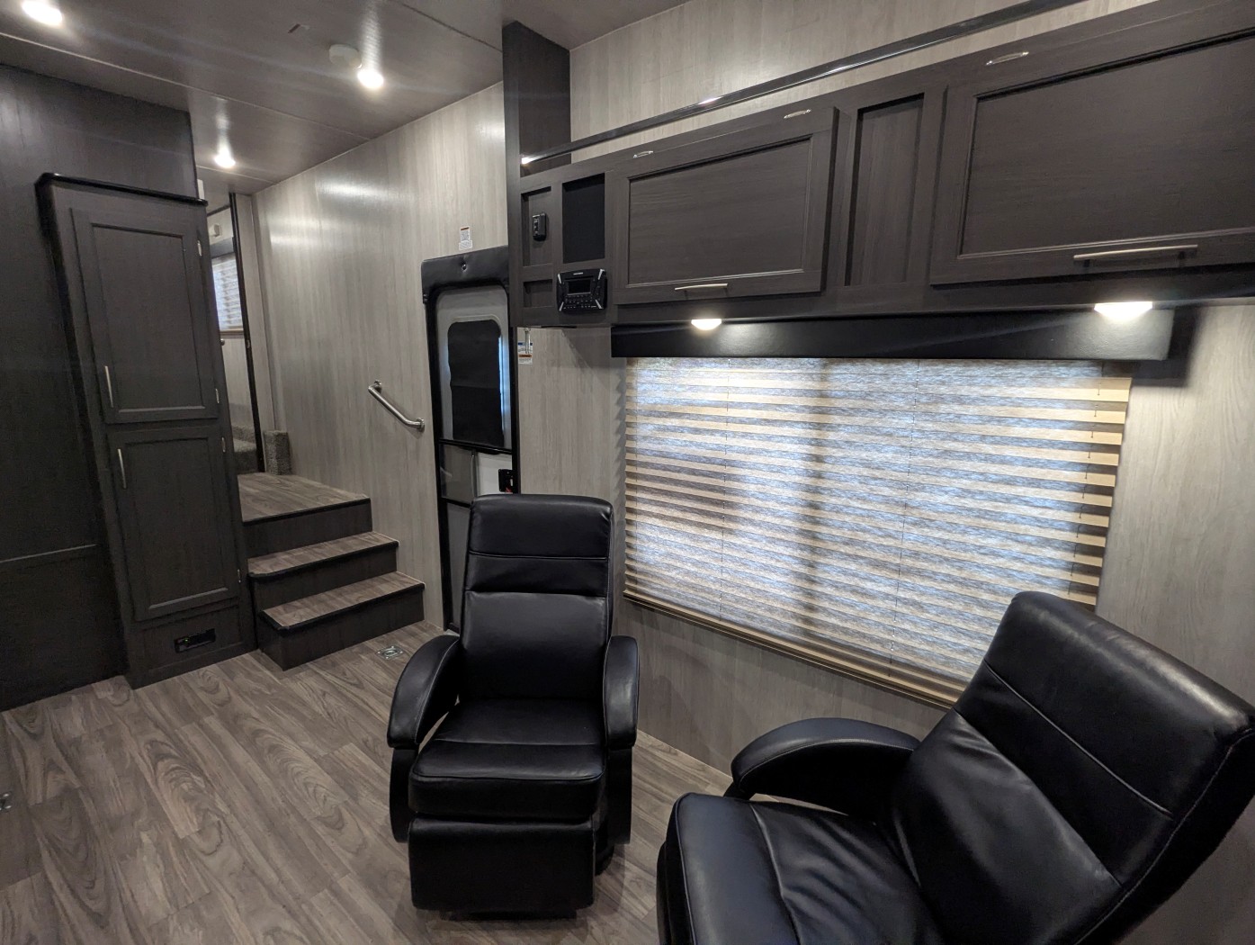 2022 Genesis Supreme Wanderer 28SAWL - Image 20