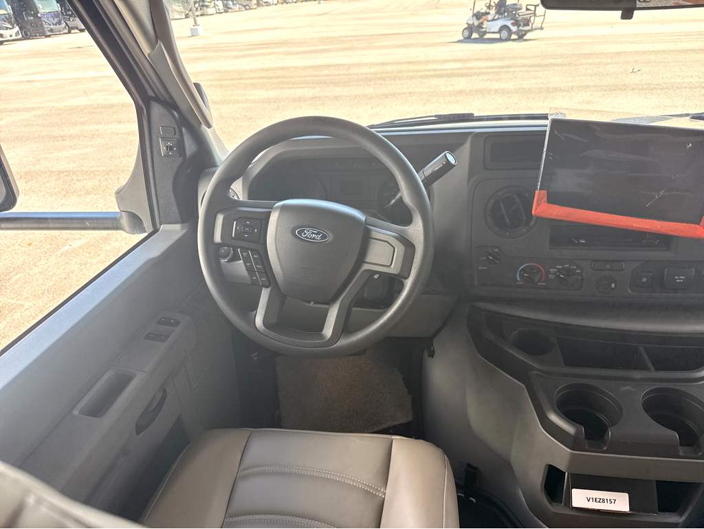 2027 ENTEGRA COACH ODYSSEY 30Z - Image 7