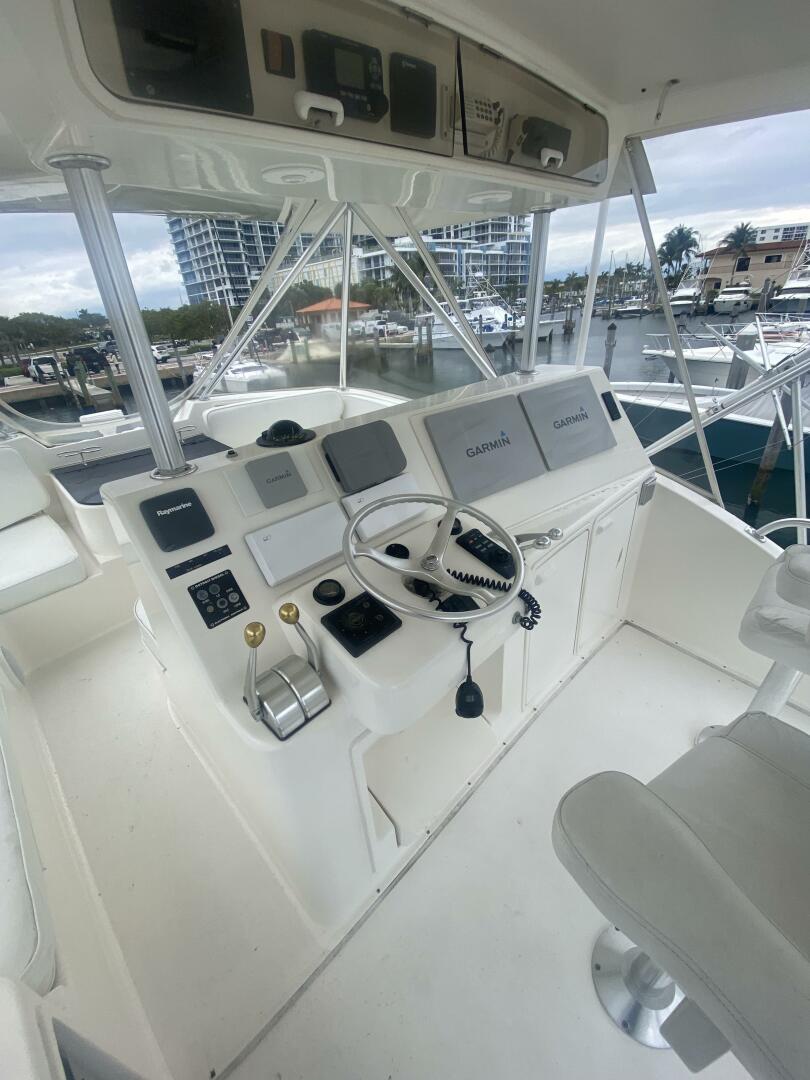 2002 Ocean Yachts 52 Super Sport - Image 11