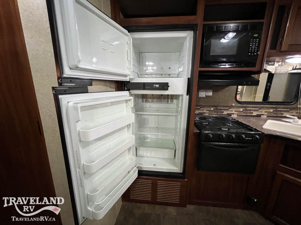 2015 Heartland Trail Runner TR 25 RL - Image 15