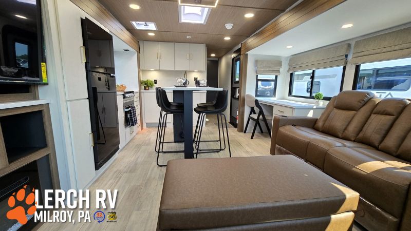 2026 Forest River Vibe 2800RL - Image 21