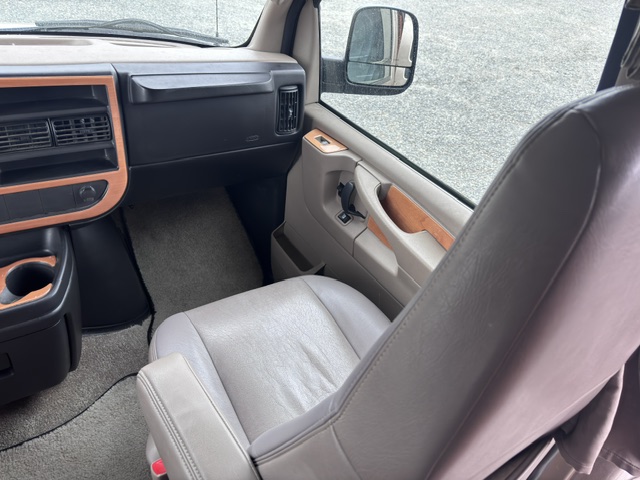 2008 Roadtrek Popular 210 - Image 7