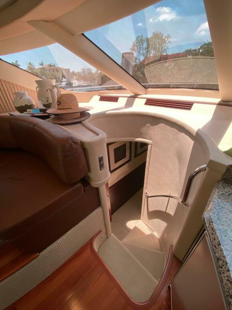 2006 Sea Ray 58 Sedan Bridge - Image 38