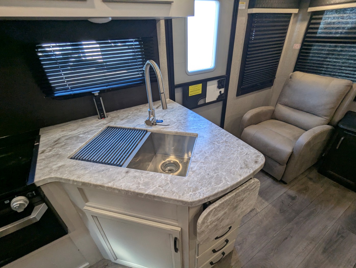 2021 JAYCO WHITEHAWK 28RL - Image 28