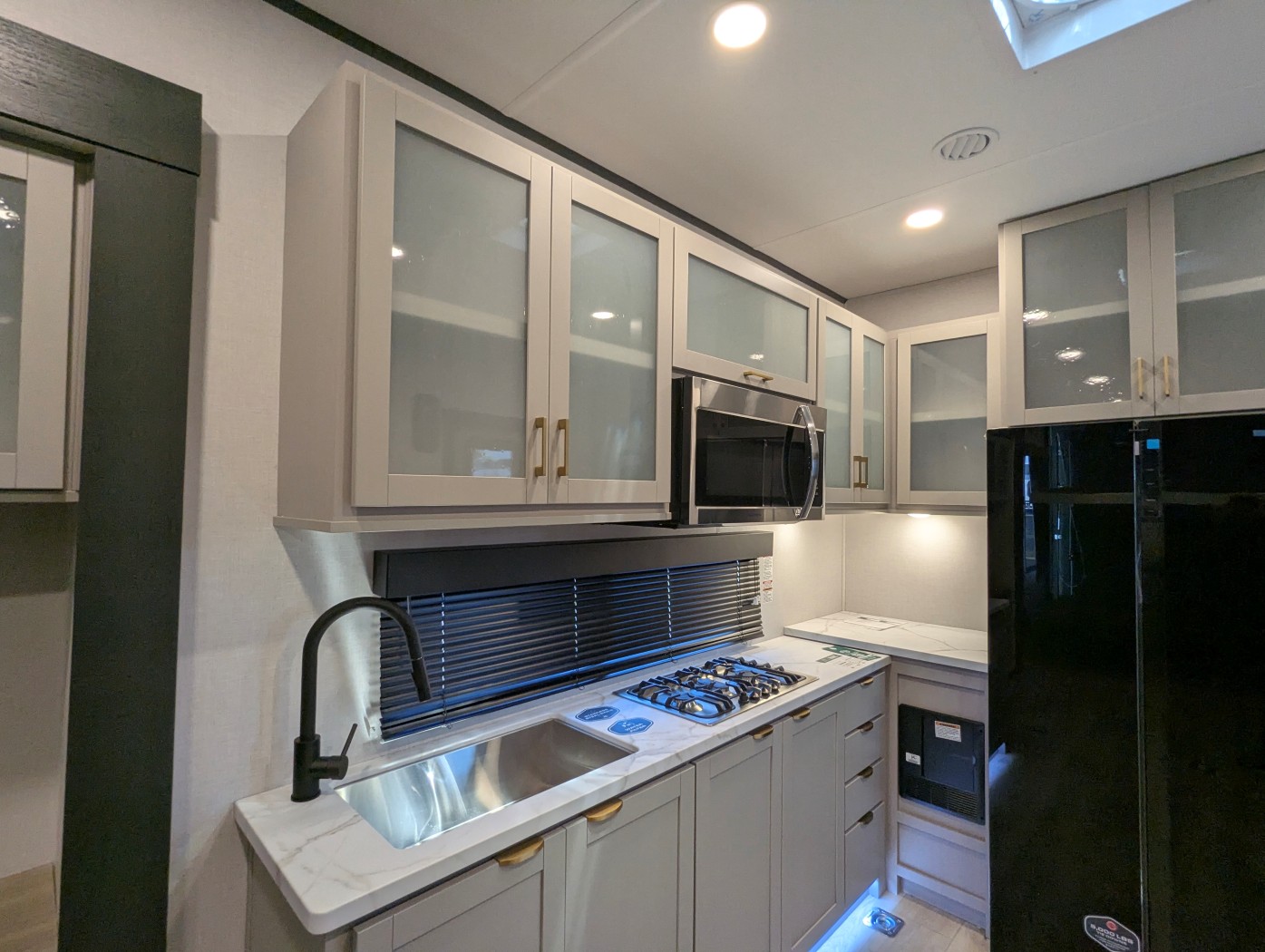 2027 Forest River Stealth 3300 - Image 37