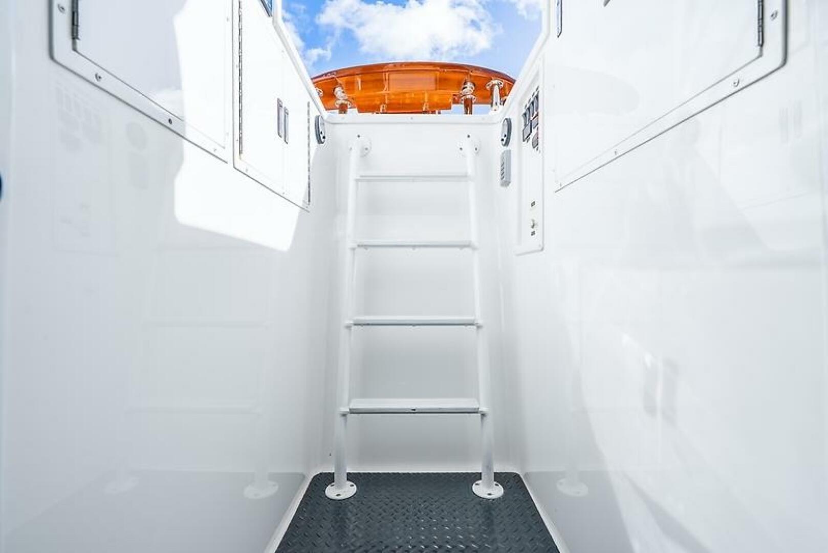 2019 Viking 68 Enclosed Bridge - Image 18