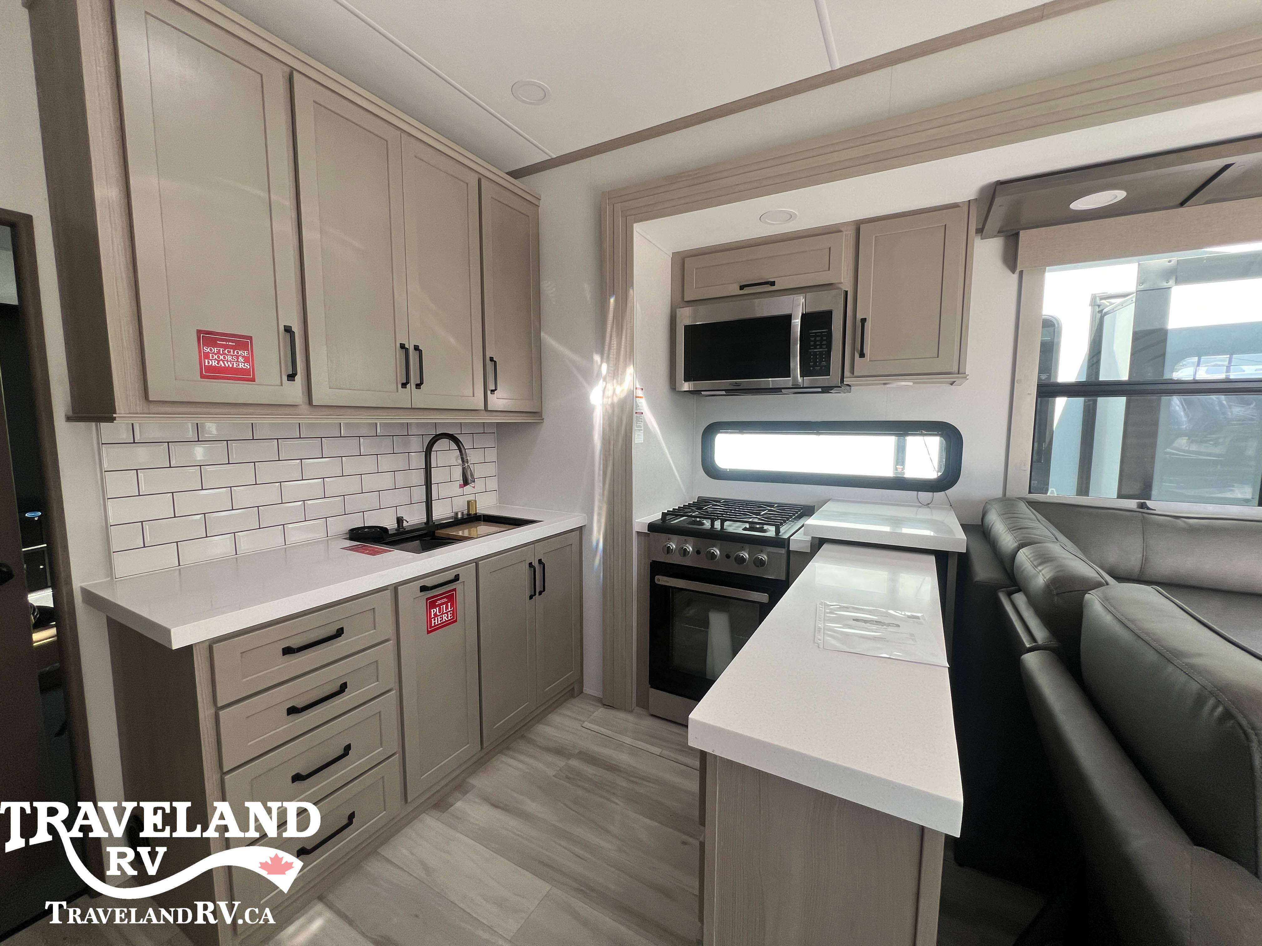 2025 Grand Design Momentum M-Class 344M - Image 7