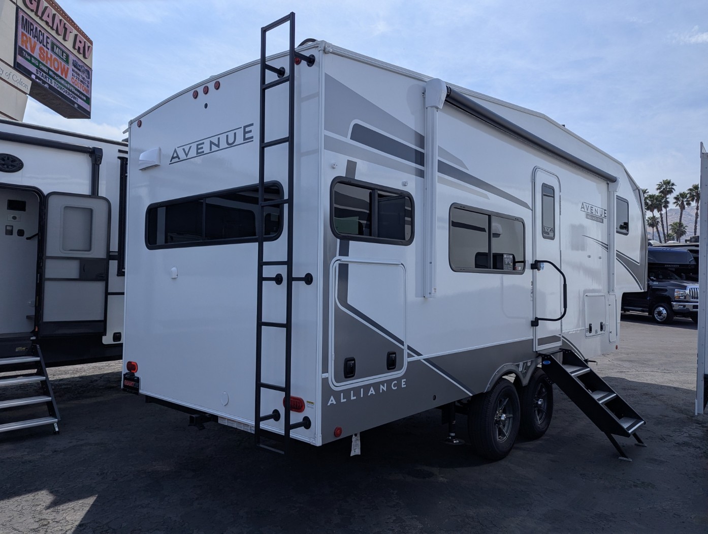 2026 Alliance RV Avenue 23ML - Image 5