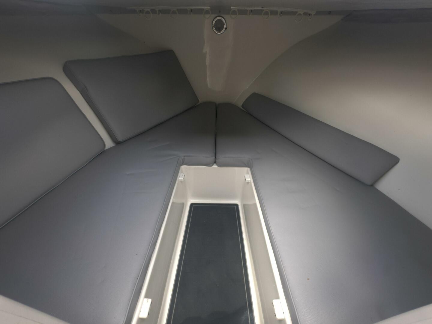 1999 Dusky 256 Center Console - Image 12