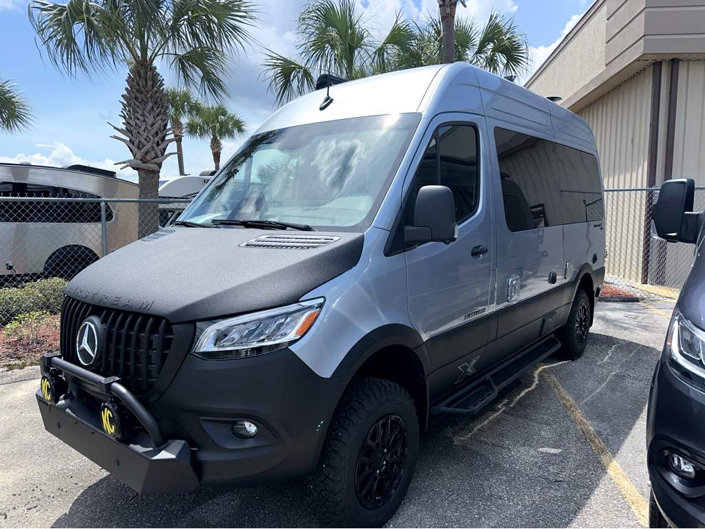 2026 AIRSTREAM INTERSTATE 19X - Image 2